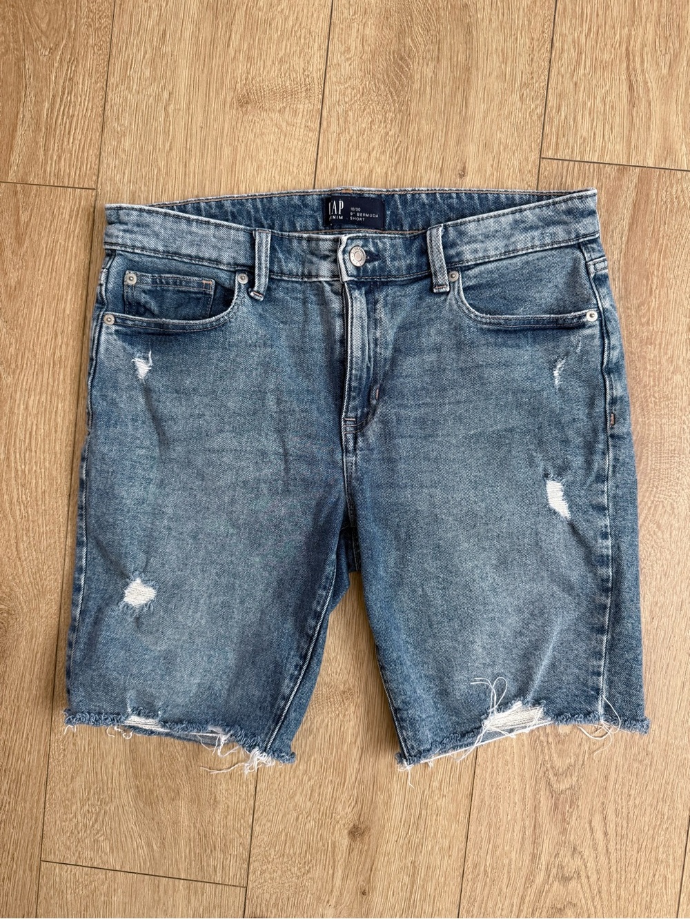 GAP Denim Bermuda Shorts Distressed Medium Wash 10/30